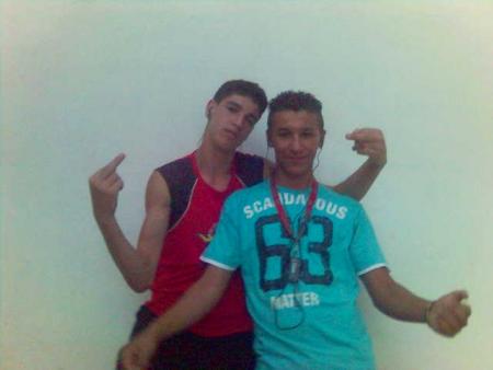 mon cherie en rouge et oui je laime trop
